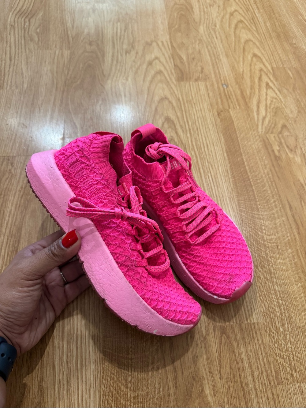 NOBULL Women's Allday Knit size 6